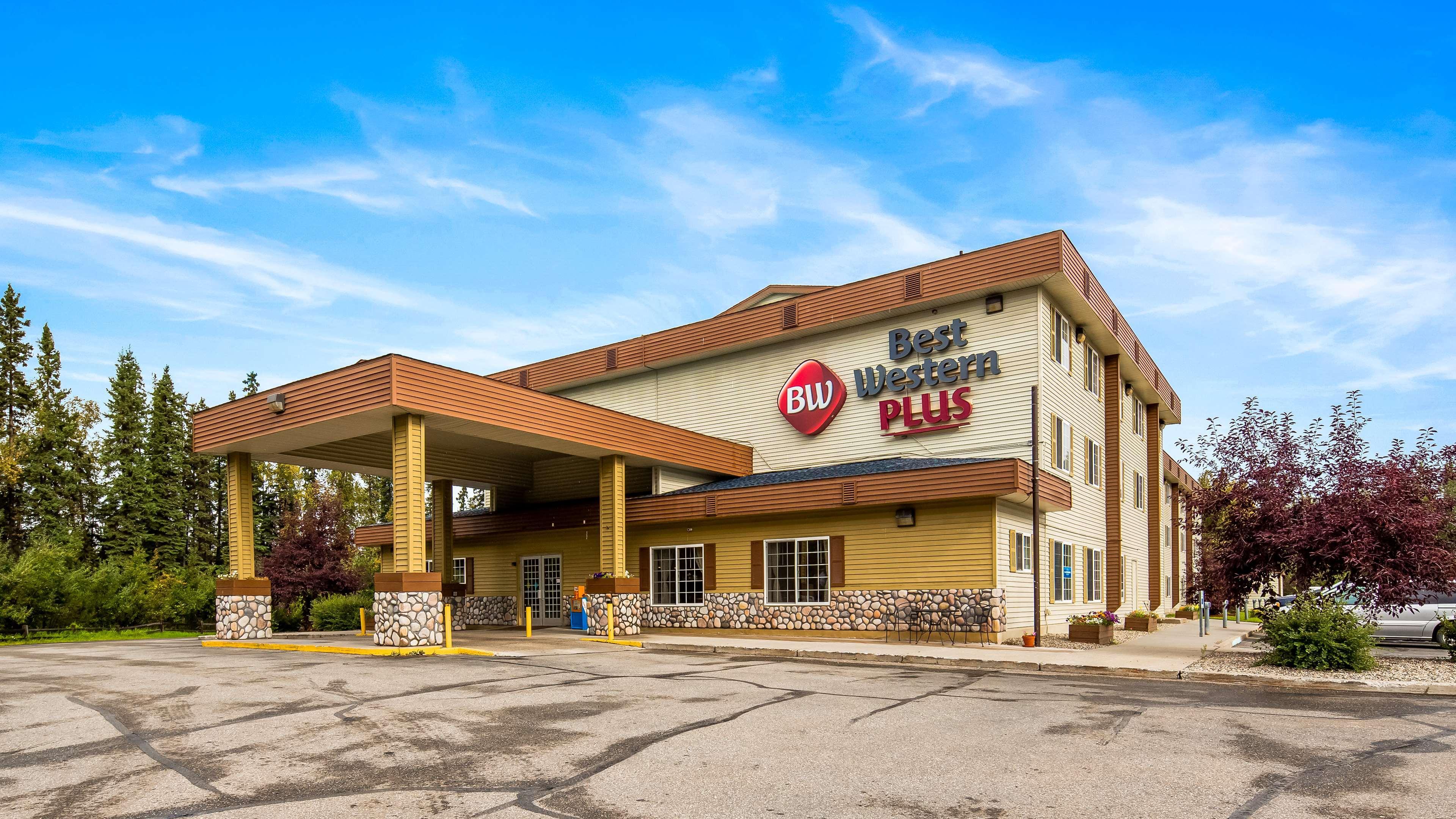 Best Western Plus Pioneer Park Inn Fairbanks Exterior photo