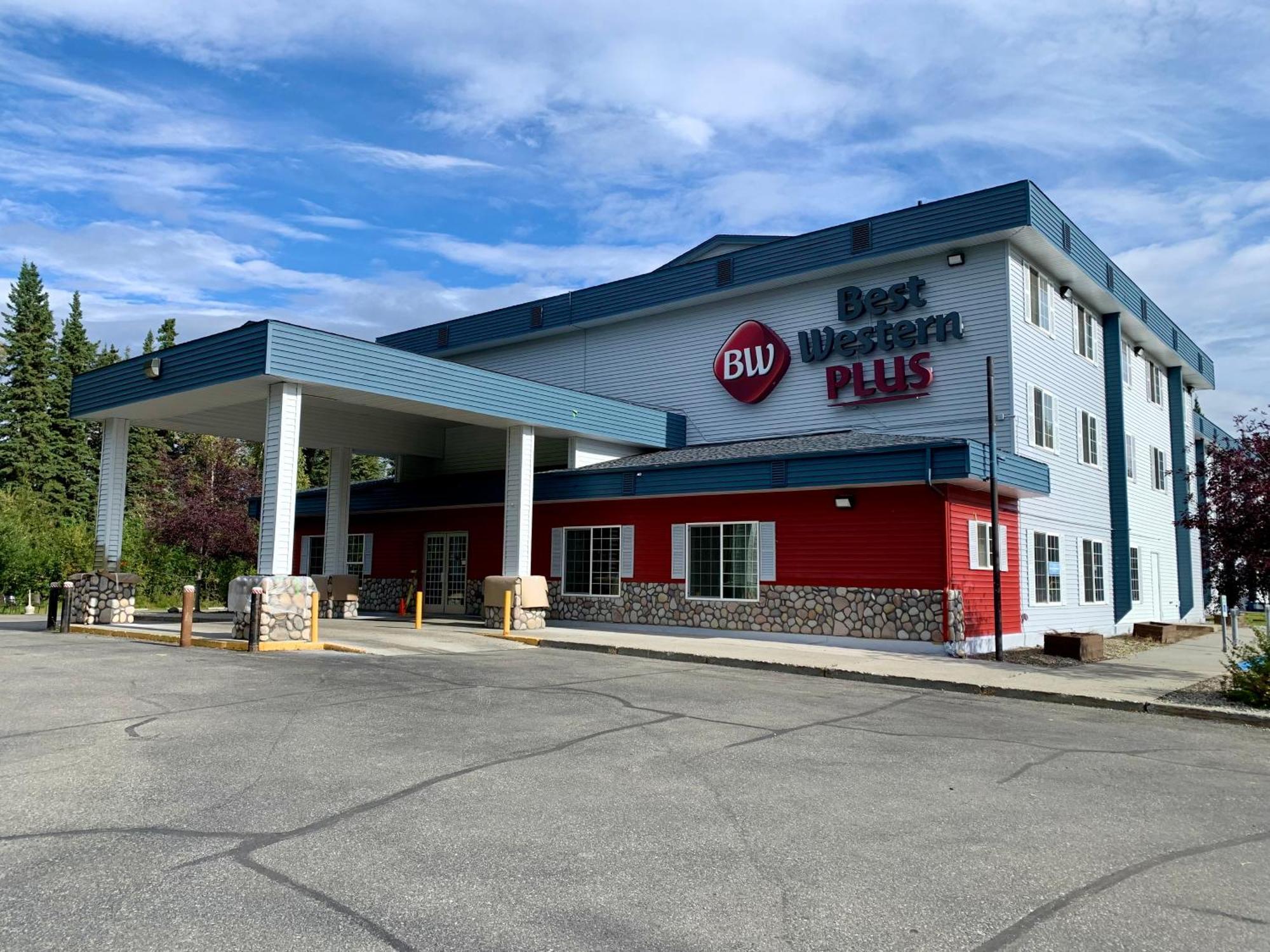 Best Western Plus Pioneer Park Inn Fairbanks Exterior photo